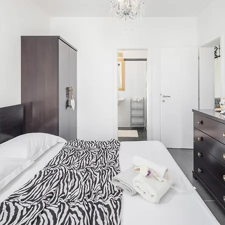 8 Bedroom Beautiful In Holiday home Liznjan